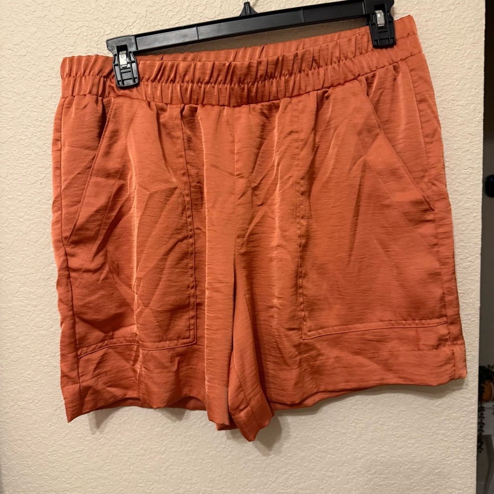 A New Day Women's Satin High Rise Pull On Shorts XL Orange Stretchy W Pockets - Picture 4 of 12